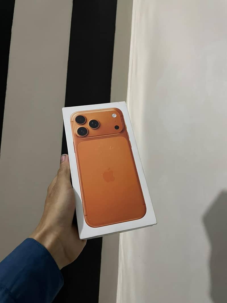 Apple iPhone 17 Pro Max 0