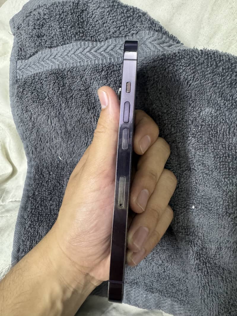 Apple iPhone 14 Pro 3