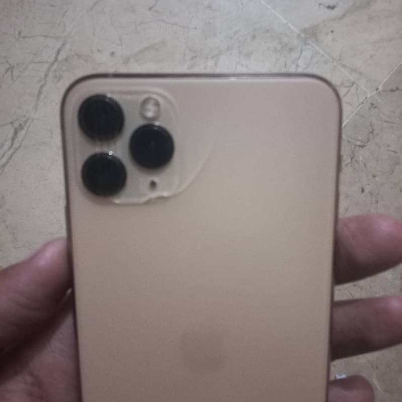 Apple iPhone 11 Pro Max 0