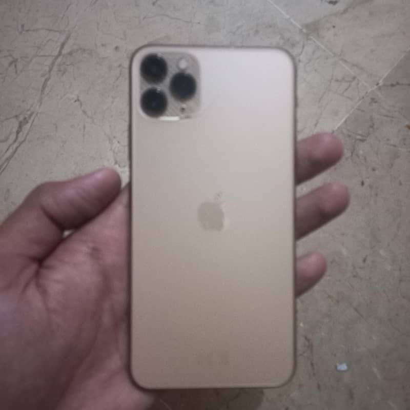 Apple iPhone 11 Pro Max 1
