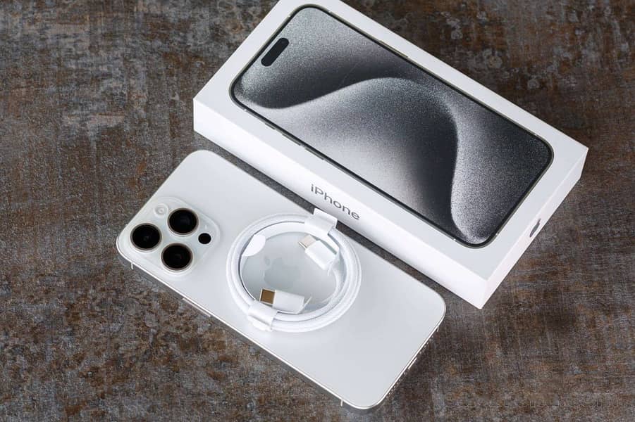 Apple iPhone 15 Pro 0