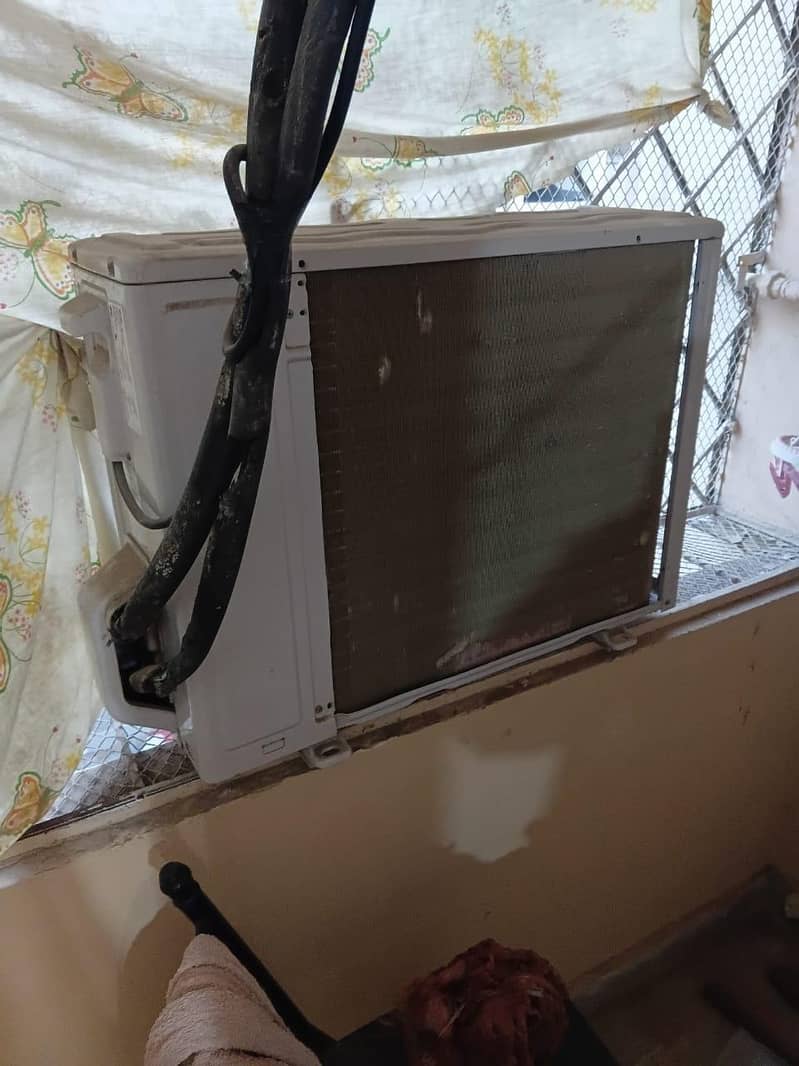 Haier ac good condition 1