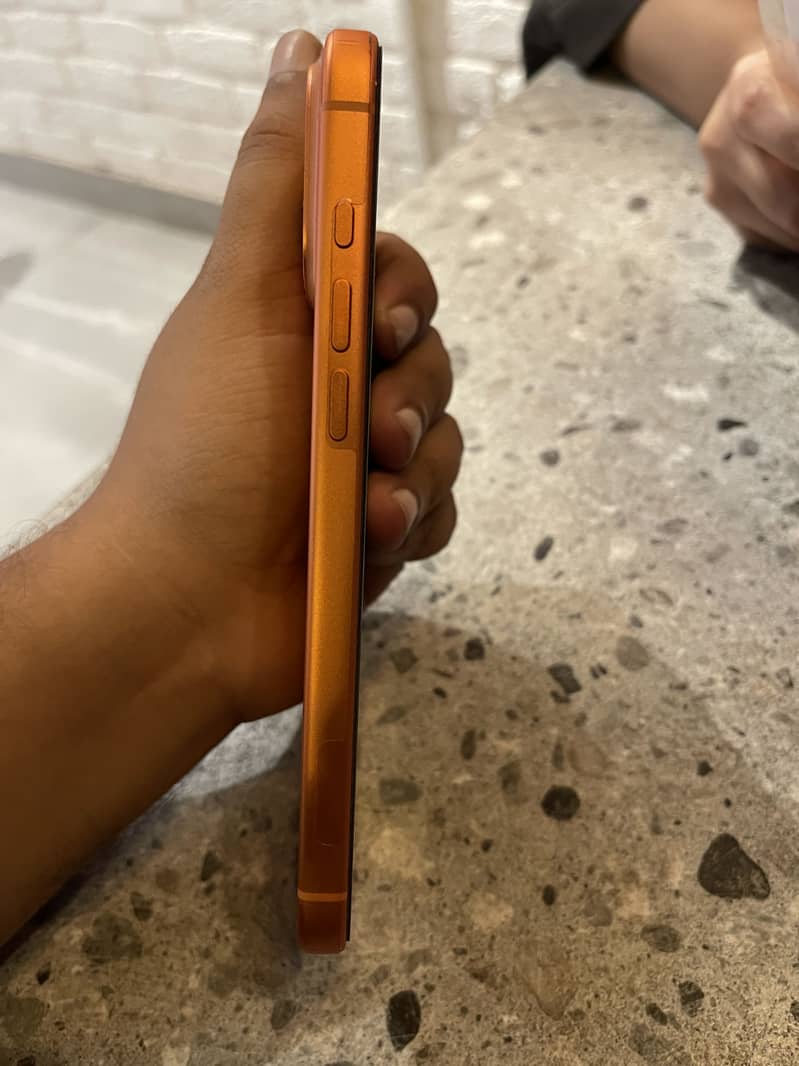 Apple iPhone 17 Pro Max 5