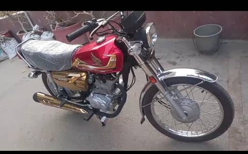 Honda CG125 special edition brand new