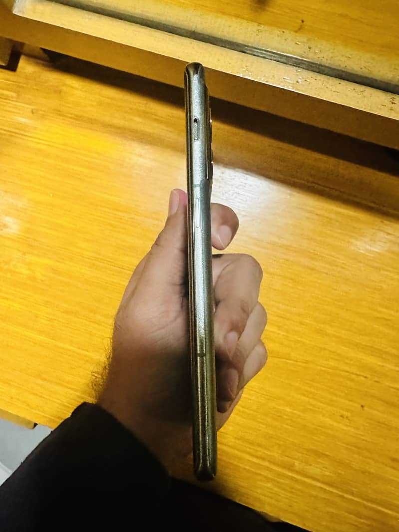 One Plus 10 Pro 1