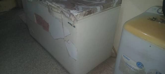 Deep freezer