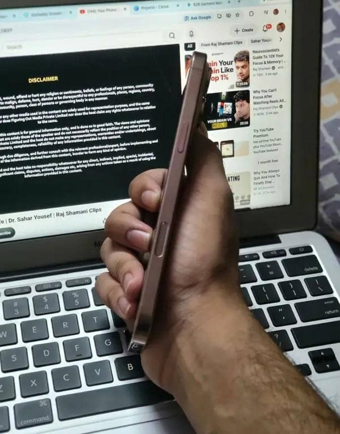 Apple iPhone 16 Pro Max 4