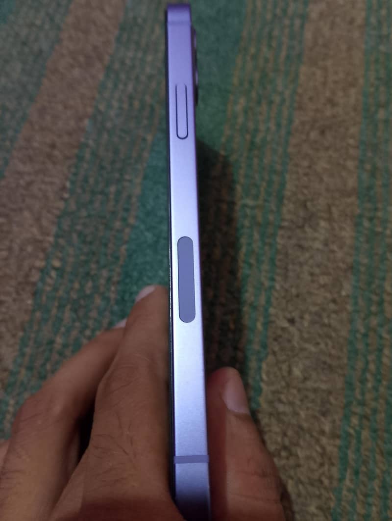 Apple iPhone 12 2