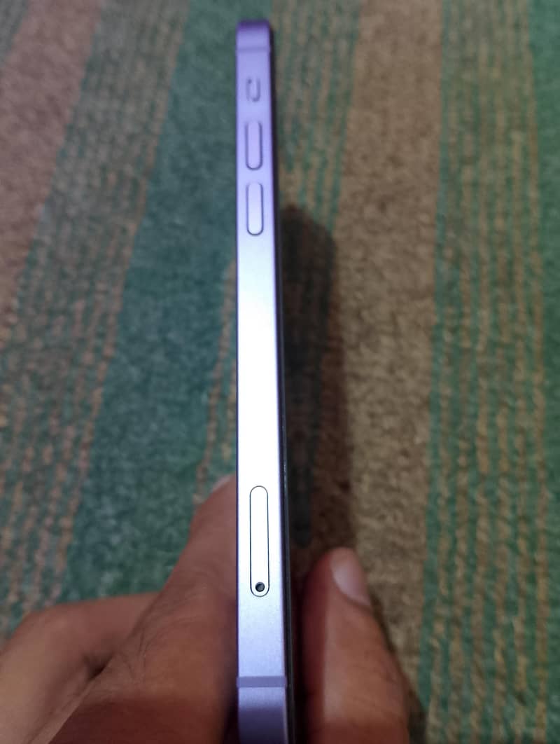 Apple iPhone 12 3