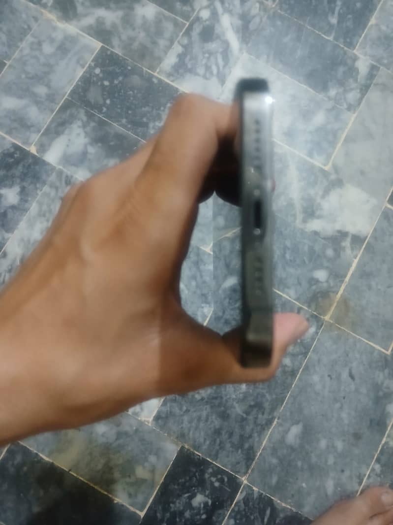 Apple iPhone 13 Pro Max 4