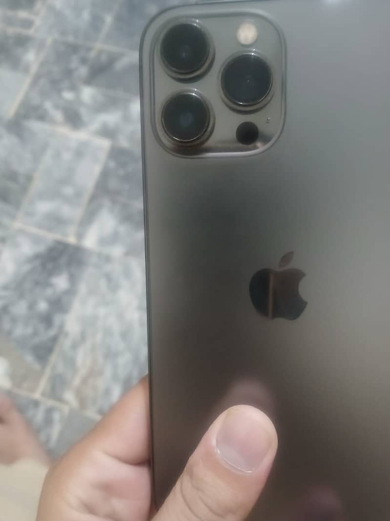 Apple iPhone 13 Pro Max 5