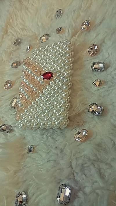 pearl clutch