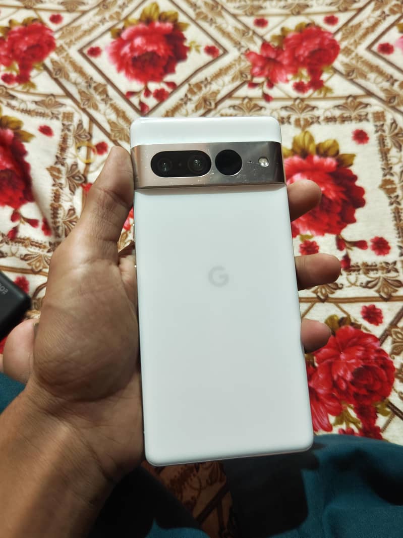 Google Pixel 7 Pro 6