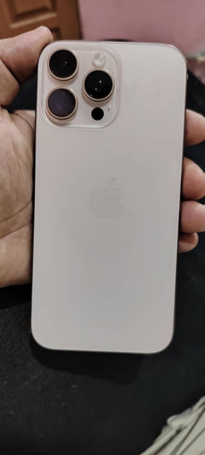 Apple iPhone 16 Pro Max