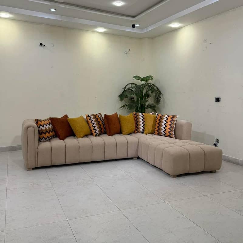 Noman sofa maker. 5