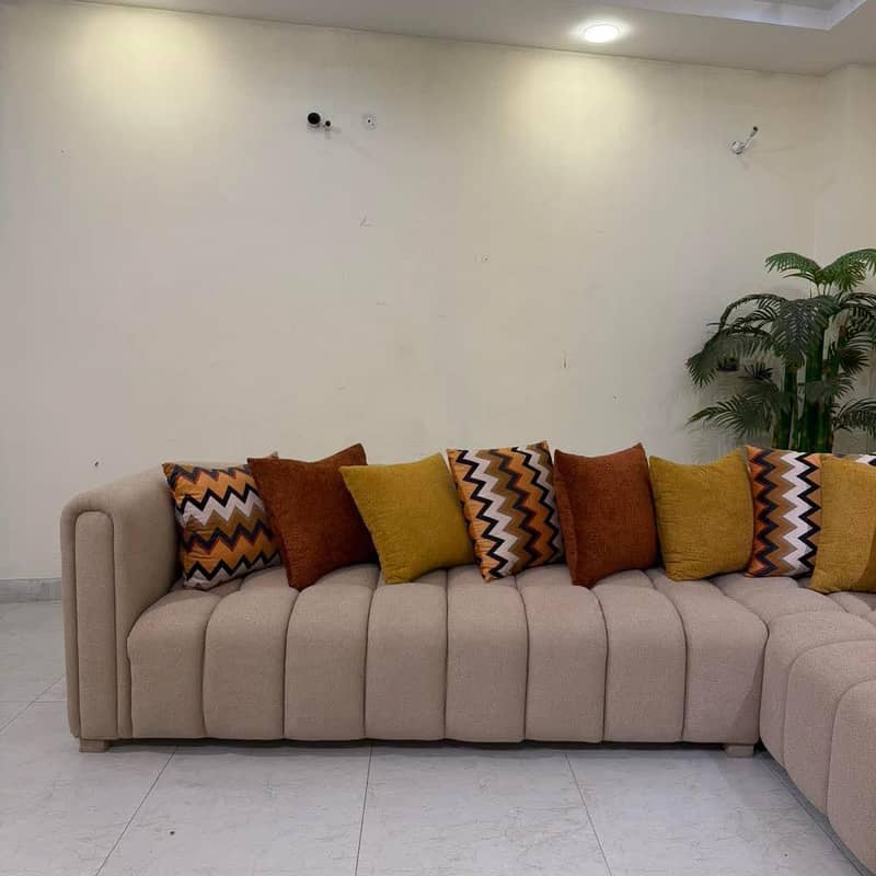 Noman sofa maker. 6