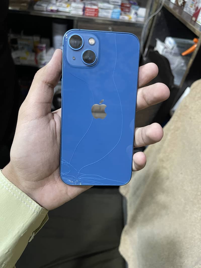 Apple iPhone 13 2