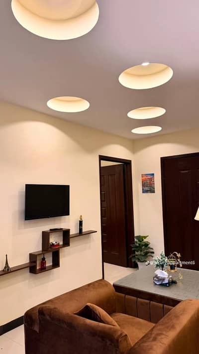 1 BED Flat Available For RENT In Prime Location Of Bahria Town Lahore.