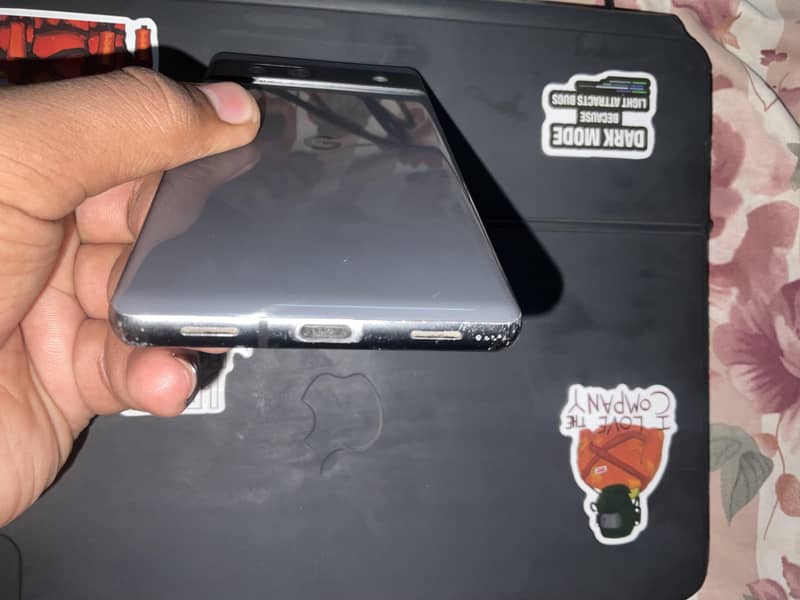 Google Pixel 7a 5