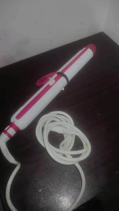 Hair Straightener – Used 3-4 Times | Excellent Condition
