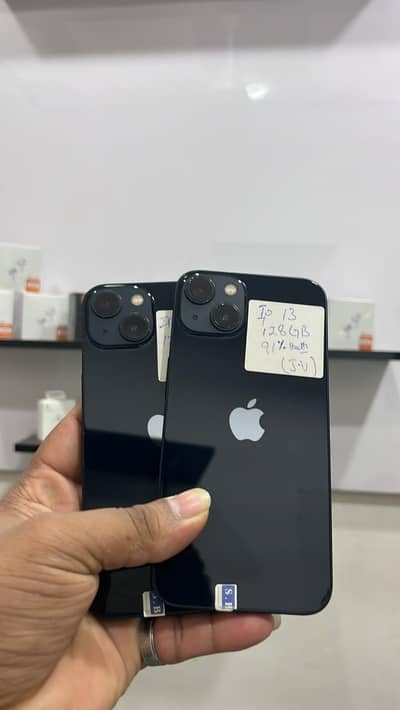 Apple iPhone 13