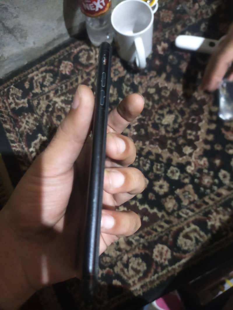 Apple iPhone 7 Plus 4