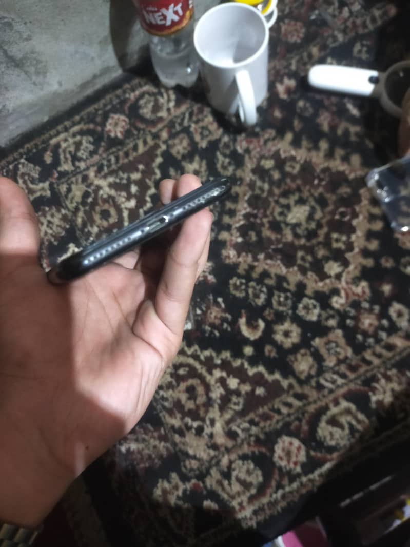Apple iPhone 7 Plus 6