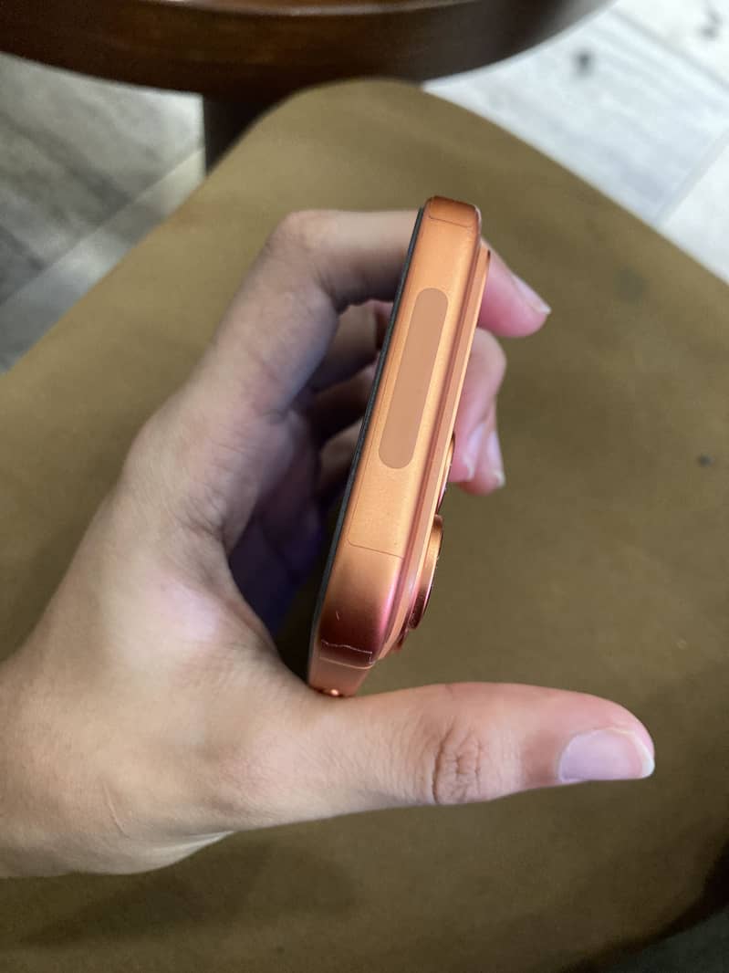 Apple iPhone 17 Pro 2