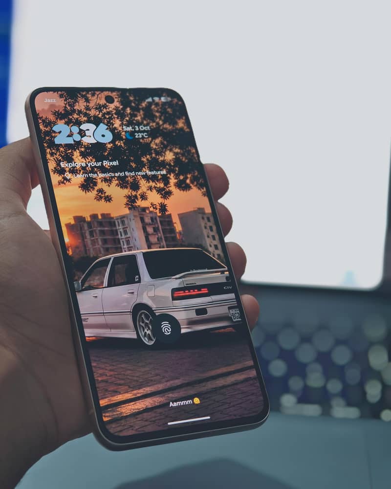 Google Pixel 8 6