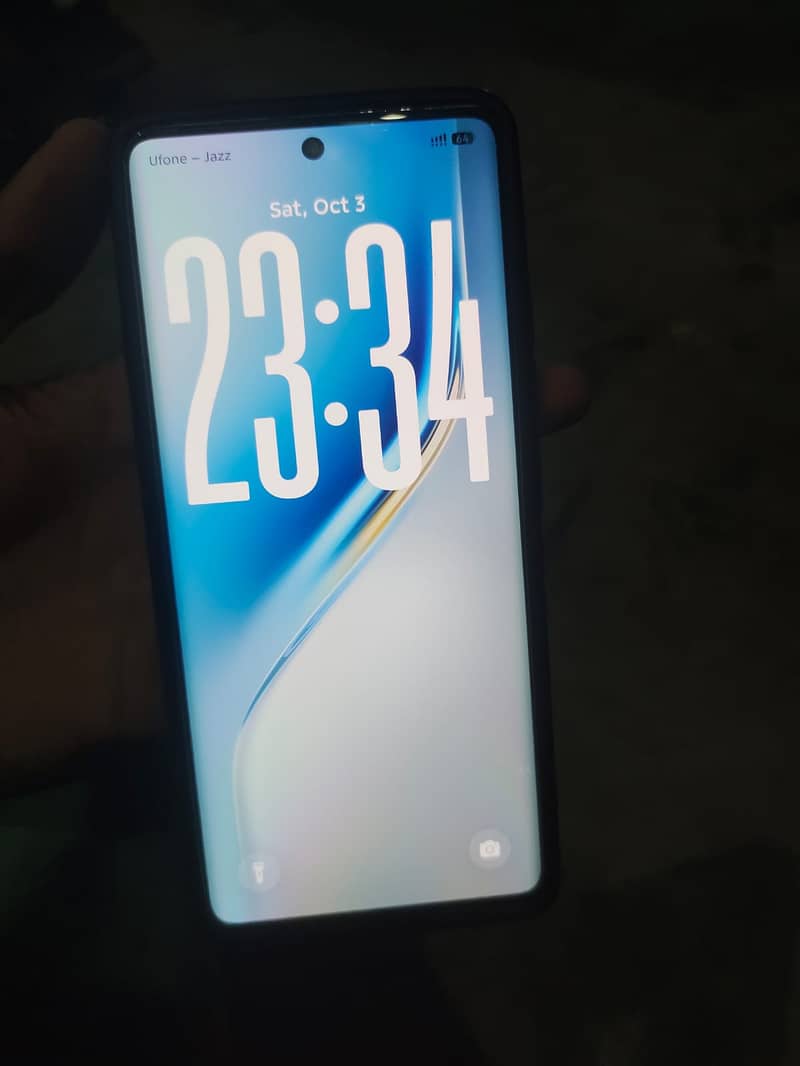 Tecno CAMON 40 Pro 1