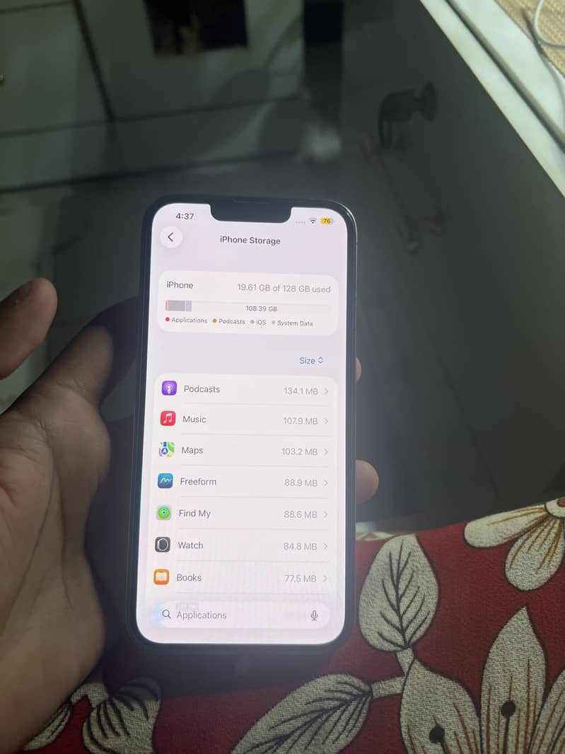 iPhone 13 Pro 4
