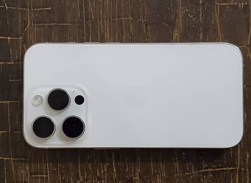 Apple iPhone 15 Pro 2