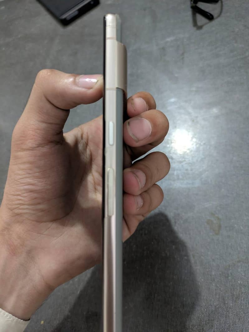 Google Pixel 7 Pro 6