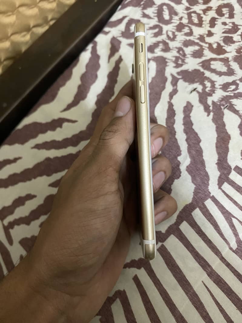 Apple iPhone 6 4