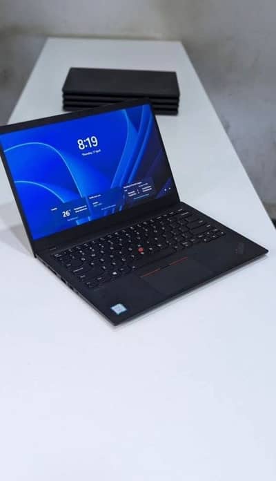 X1 CARBON (CORE I7 8th Generation) 16/256gb (LENOVO)
