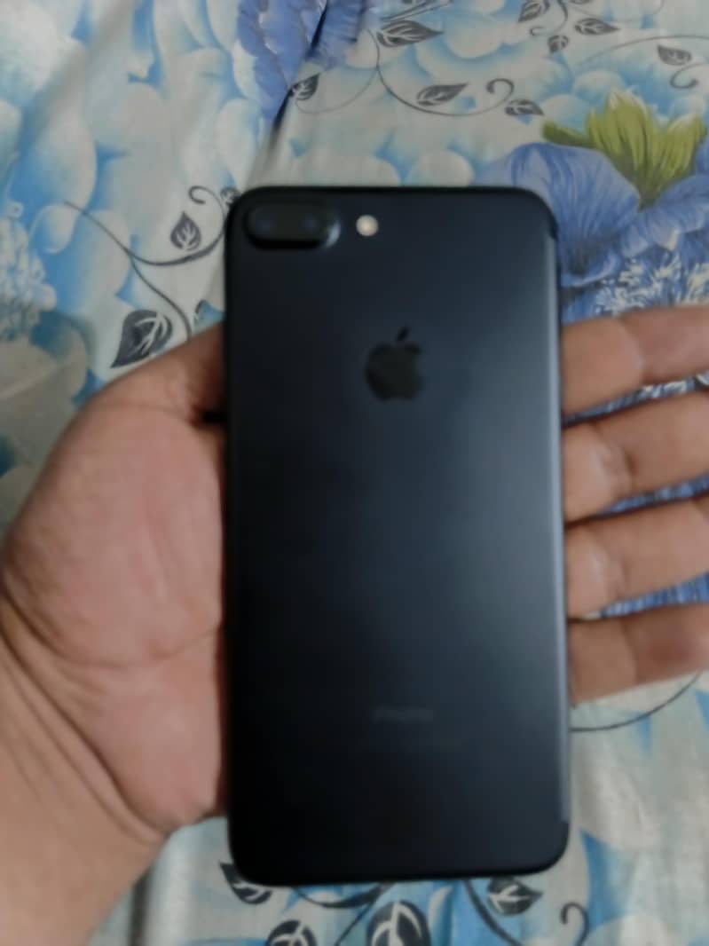 Apple iPhone 7plus 1