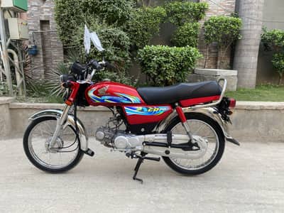HONDA CD 70 CALL 03029636017 TOTAL GENUINE CONDITION ARGENT SALE