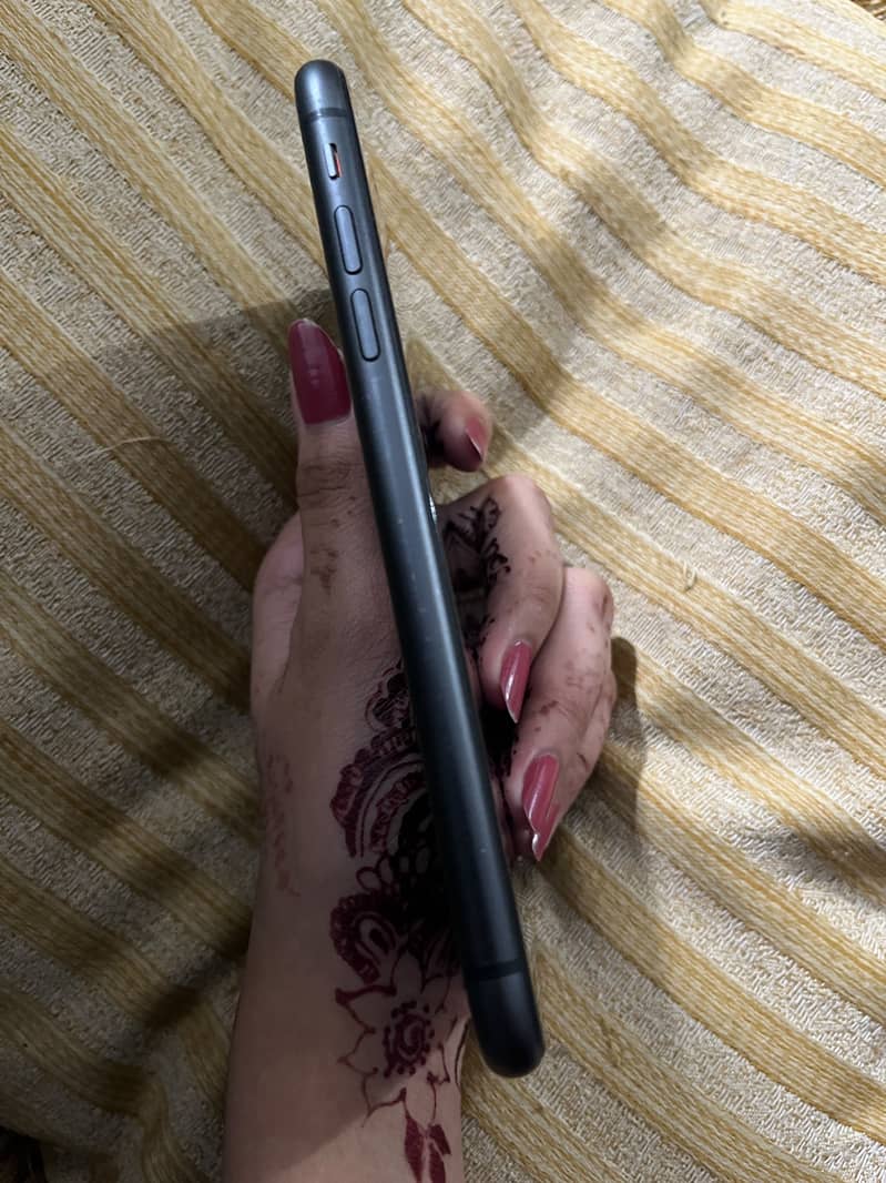 Apple iPhone 11 1
