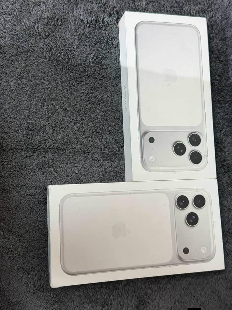Apple iPhone 17 Pro Max 1