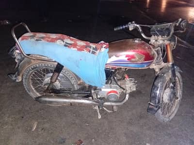 Honda 2007 model appled gari ok urgent sell