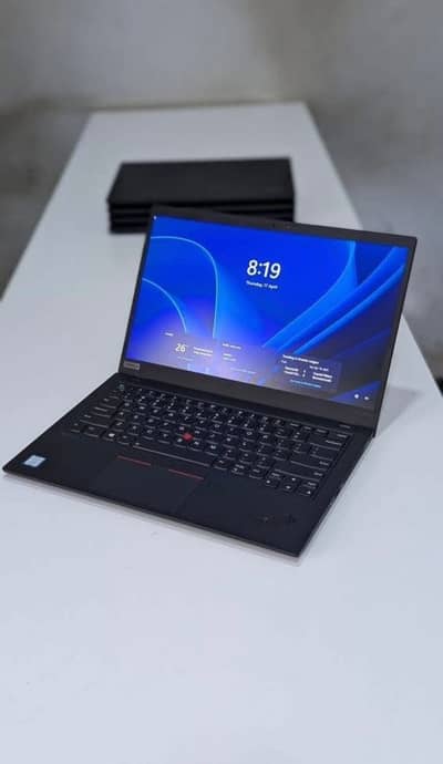 X1 CARBON (CORE I7 8th Generation) 16/256gb (LENOVO)