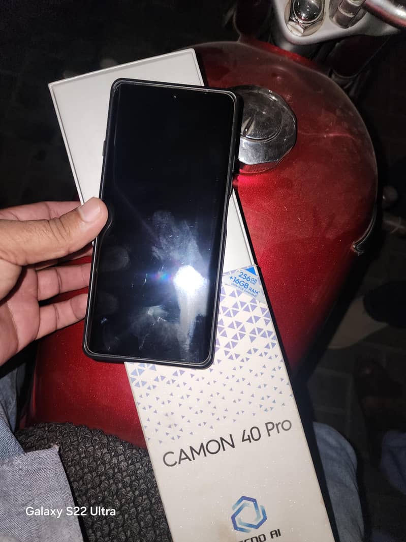 Tecno CAMON 40 Pro 6