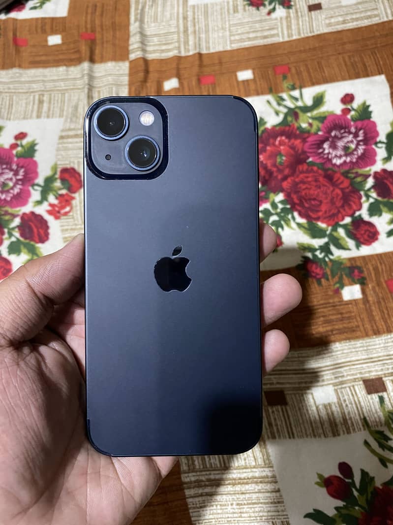 Apple iPhone 13 1