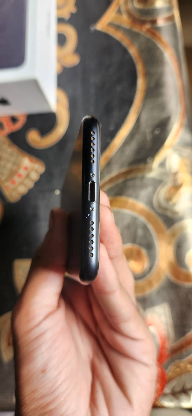 Apple iPhone 7 With complete Box 1