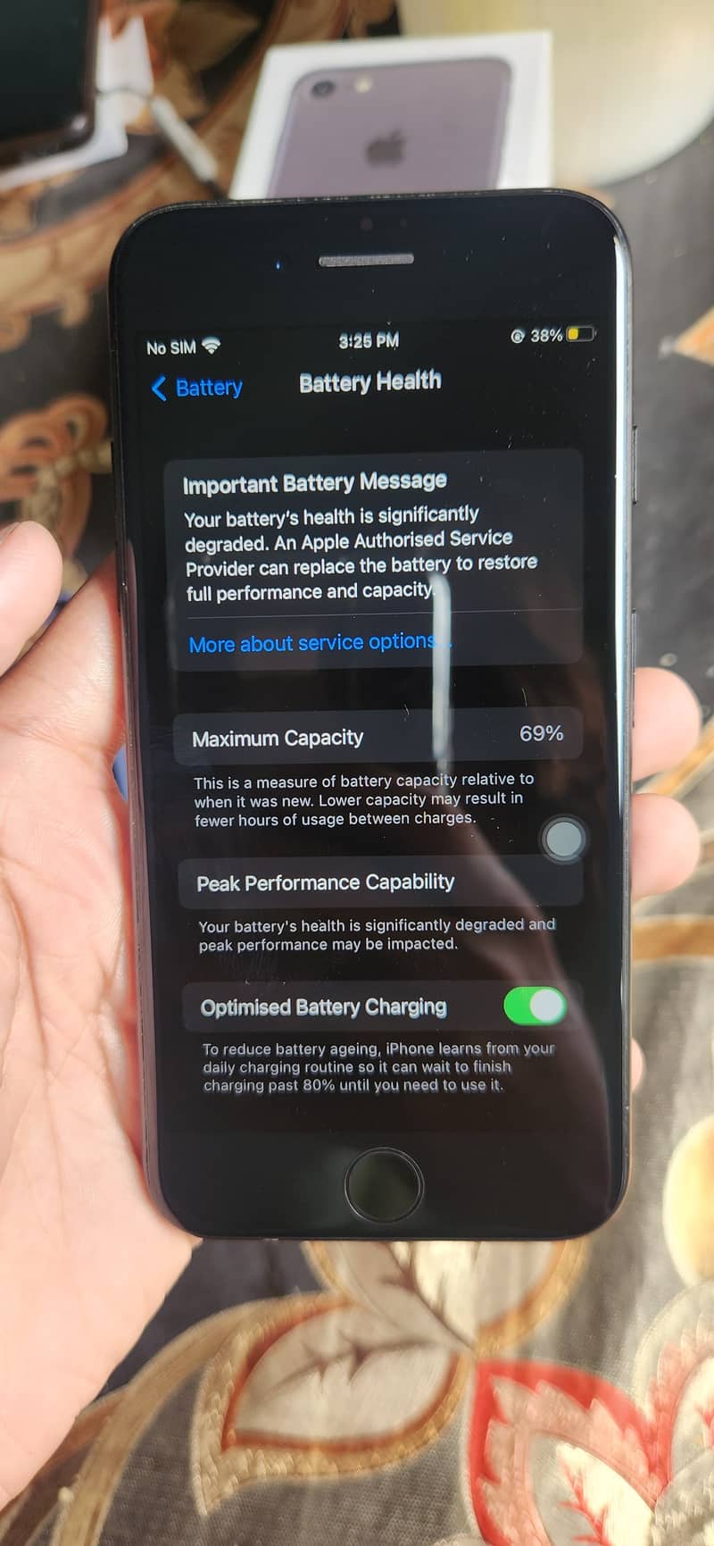 Apple iPhone 7 With complete Box 2