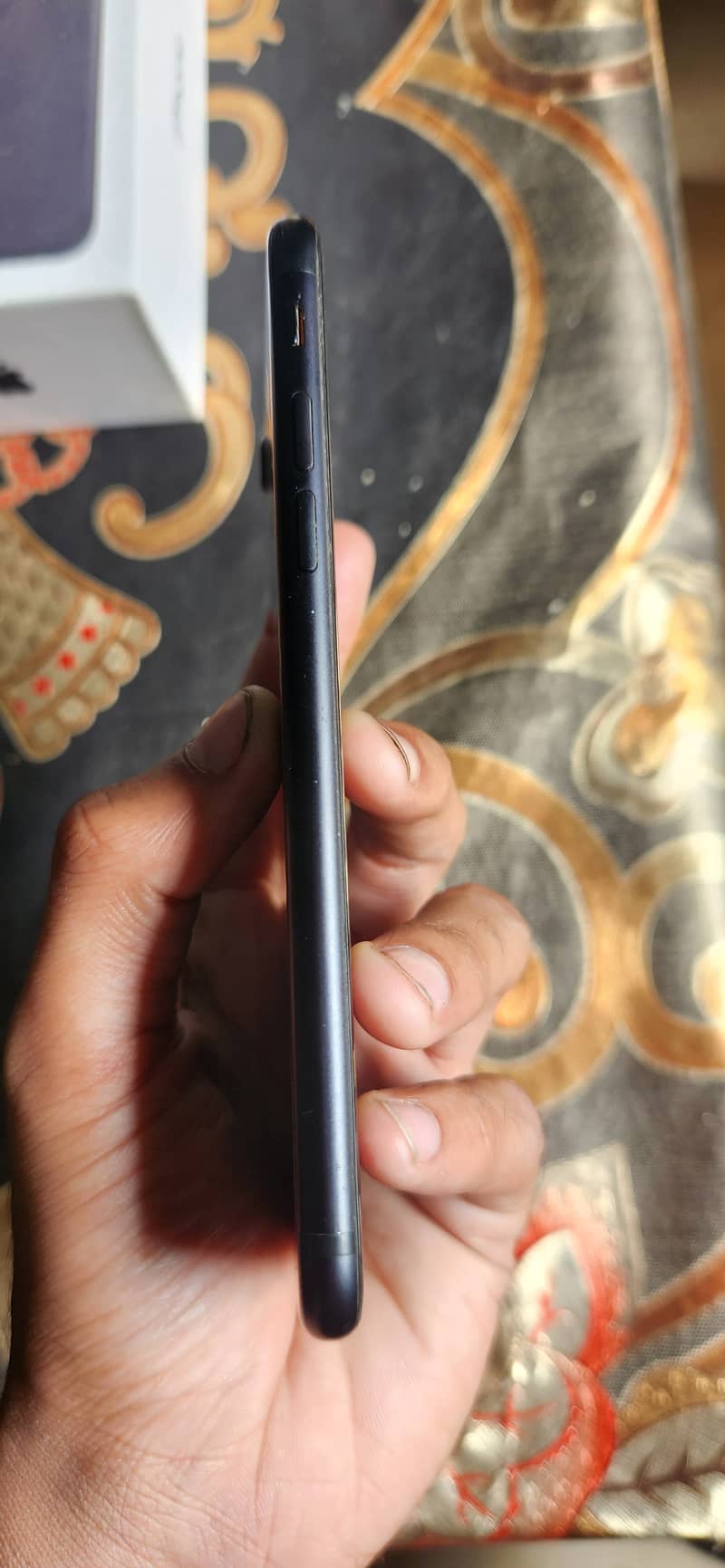 Apple iPhone 7 With complete Box 6
