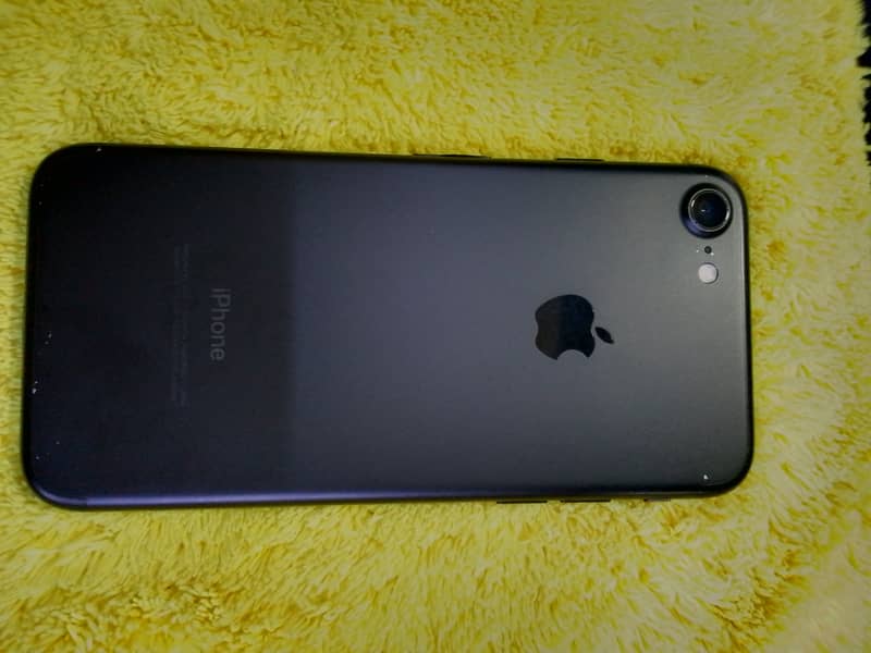 Apple iPhone 7 With complete Box 8