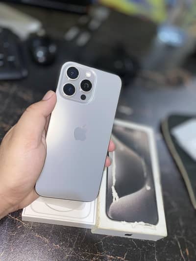 Apple iPhone 15 Pro Max