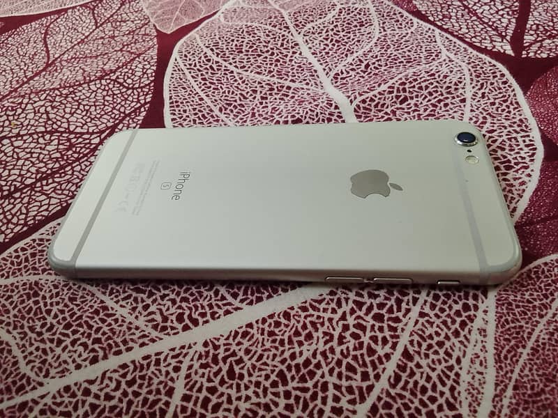 Apple iPhone 6S 2