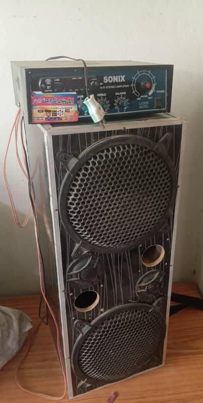 1 box 10 inch 2 sapeekar+2 router+amplifier brand new condition